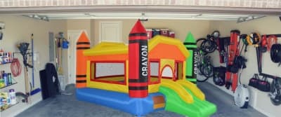Plain-themed inflatable bounce house and jumper rentals